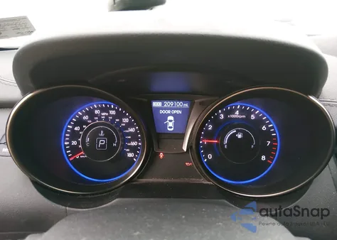 2013 Hyundai Genesis 3.8 Track z USA, uszkodzony, nr VIN KMHHU6KJXDU108460